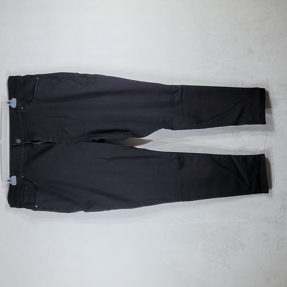 NWOT LuLaRoe Skinny Fit Black Jeans size 42 - Picture 1 of 5